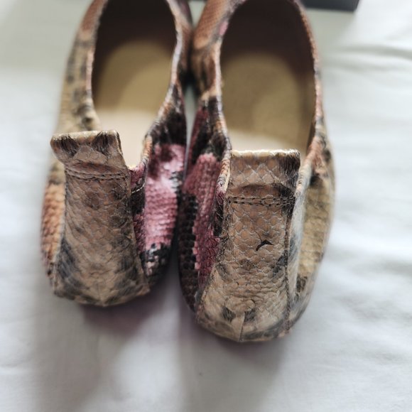 Vince Camuto Sandy Sparkle Snake Flats Shoes Size 10M Natural Desert Multi Pink - Picture 3 of 7